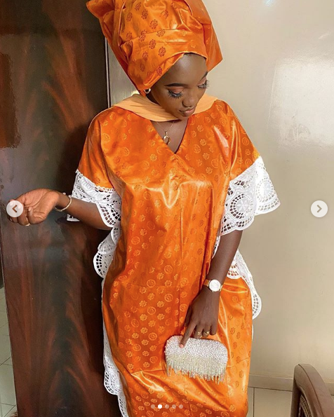 ( 15 PHOTOS ) Zoom sur Sokhna Diarra, la fille qui fait des dégâts sur Instagram avec son charme et sa beauté naturelle