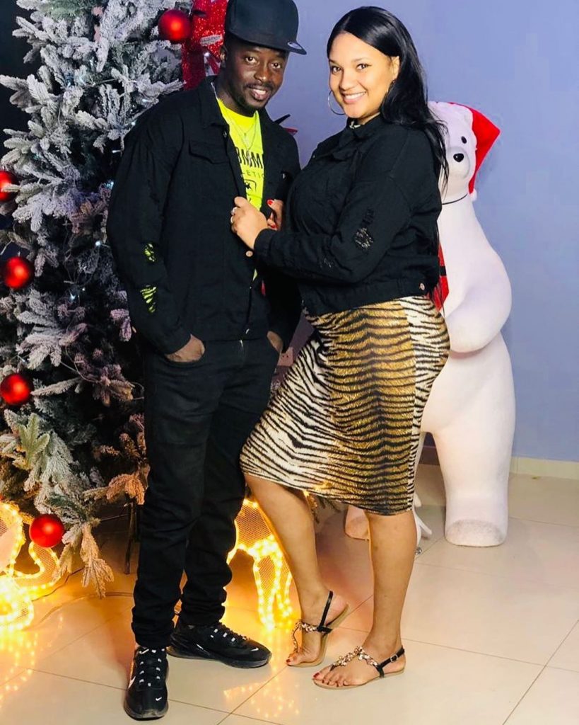 (09 Photos) Apres Pod et Marichou, Pi et Eva vivent le grand amour dans leur petit coin