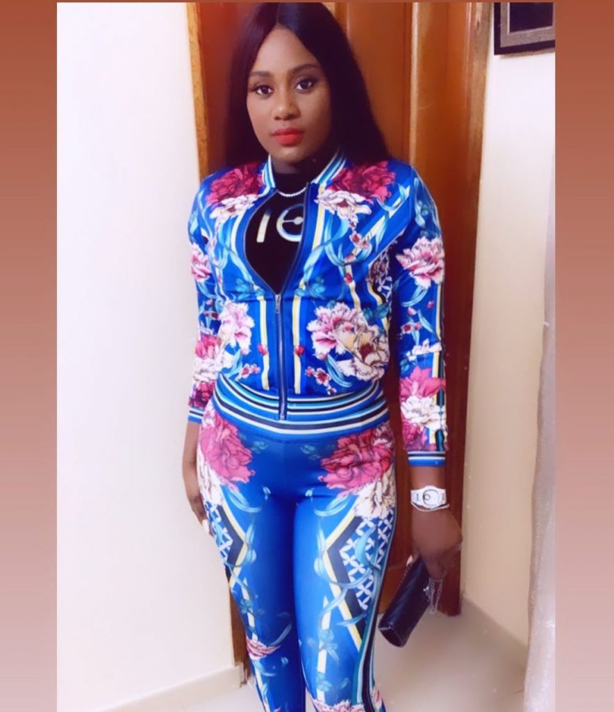 ( 05 Photos ) Mami Thiam, l’épouse de Abba, au top de sa forme