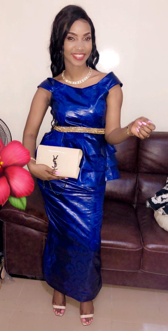 Photos - Clara de la série belle mère toute élégante en mode vendredi