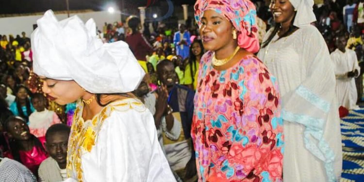 24 Photos – Thiant: Aïda Diallo et Adja Saliou chez Sokhna Bator Thioune