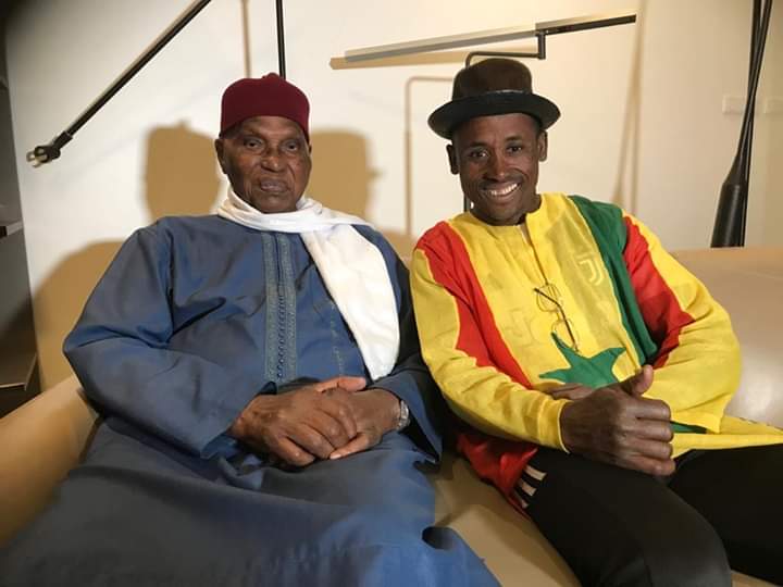 (05 Photos) Cet homme a parcouru 375 km à vélo pour rencontrer le Président Wade.