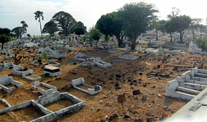 Extension du cimetière de Pikine : Macky Sall donne 4 hectares