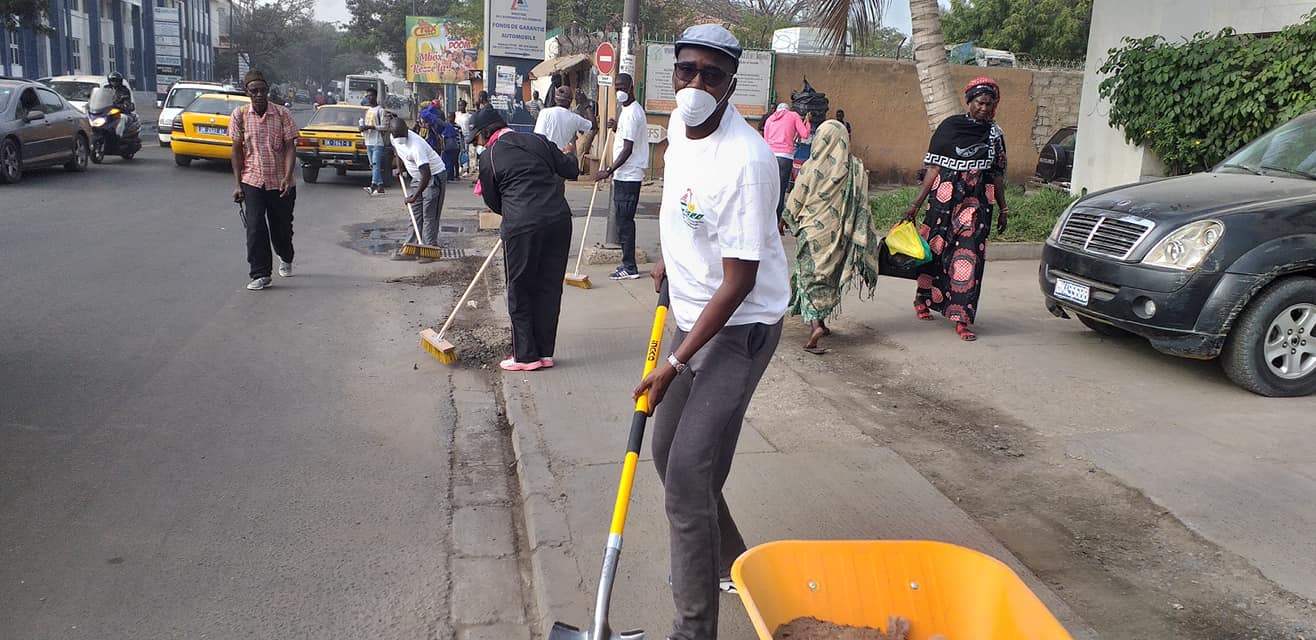 Cleaning Day: Le COSEC et son DG Mamadou Ndione répondent à l'appel du Chef de l'Etat (photos)