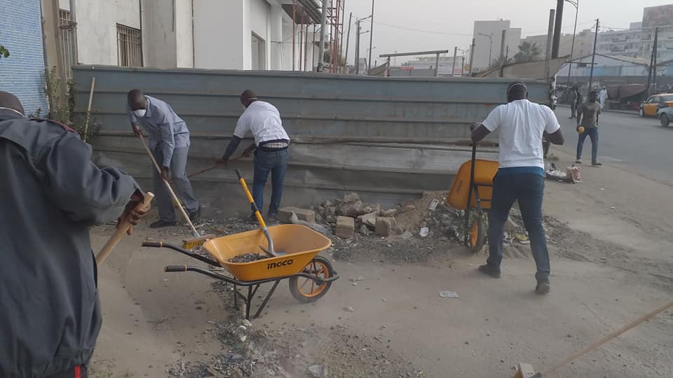 Cleaning Day: Le COSEC et son DG Mamadou Ndione répondent à l'appel du Chef de l'Etat (photos)