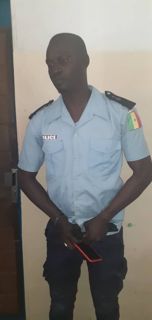 (Photos) Usurpation de fonction : Comment le faux policier Abdoulaye DAFFE a été pris en flagrant délit...