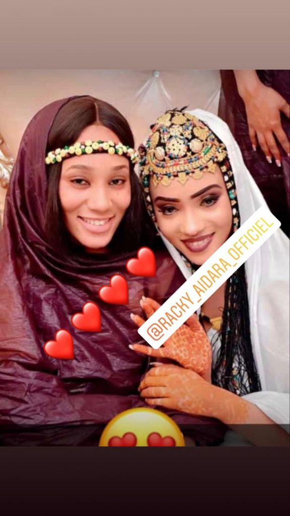 (13 Photos) l’attaquant Sénégalais Babacar Gueye épouse Racky Aidara de la série « Mœurs »