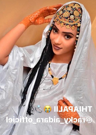 (13 Photos) l’attaquant Sénégalais Babacar Gueye épouse Racky Aidara de la série « Mœurs »