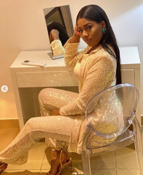 (Photos) Fashion et stylée, Raadia Style illumine les réseaux sociaux avec des clichés hors pair…