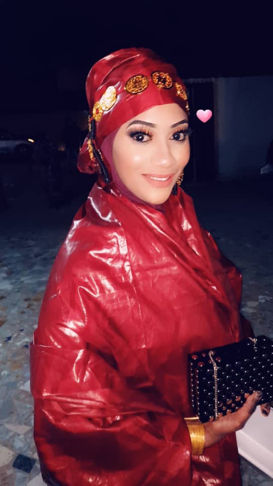 ( Photos ) Bébé Bass la femme de Pape Diouf une grande dame, très pieuse