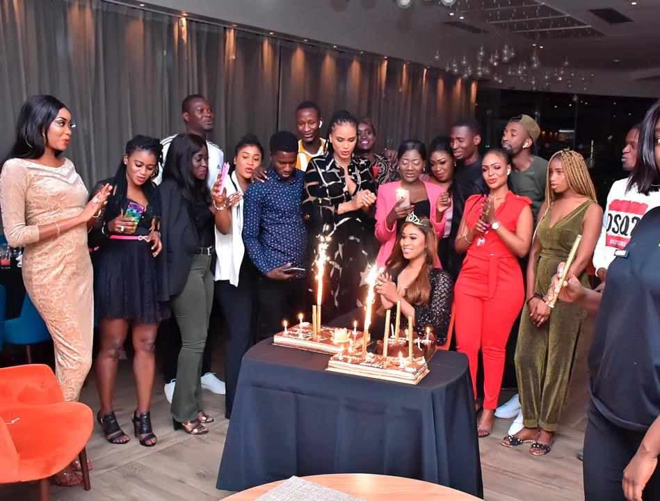 (20 Photos) - Marie Louise Diaw et Ndeye Astou Sall en toute complicité