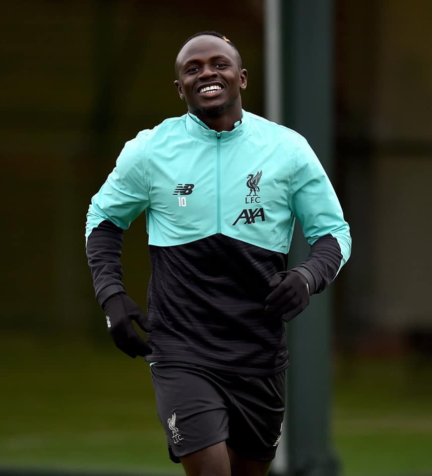 Photos: Sadio Mané à retrouvé l’entrainement collectif avec le sourire et prêt à jouer ce Week-End !