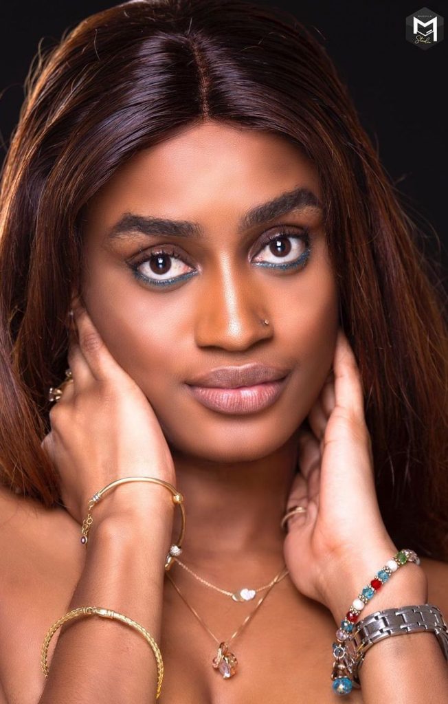 (05 Photos) Admirez les dernières Photos d’Aïcha Ballago Seck : La princesse des Faramarène toute belle