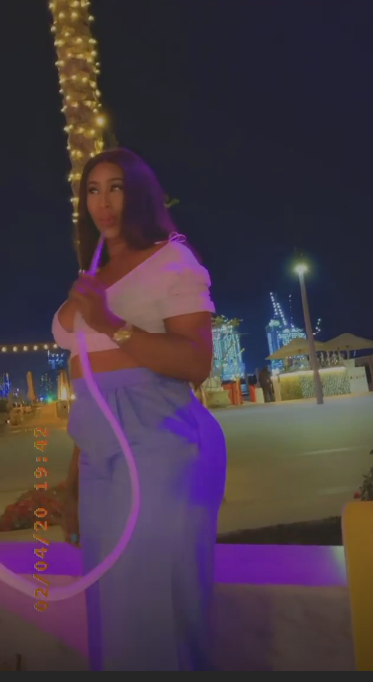 (12 photos): Diaba Sora, la Kim Kardashian du Mali expose ses belles rondeurs