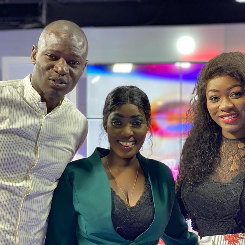 (11 Photos) Dior Mbaye revient en force: Admirez son Sagnsé , Hanches bien taillées, Sagnsée de prestige