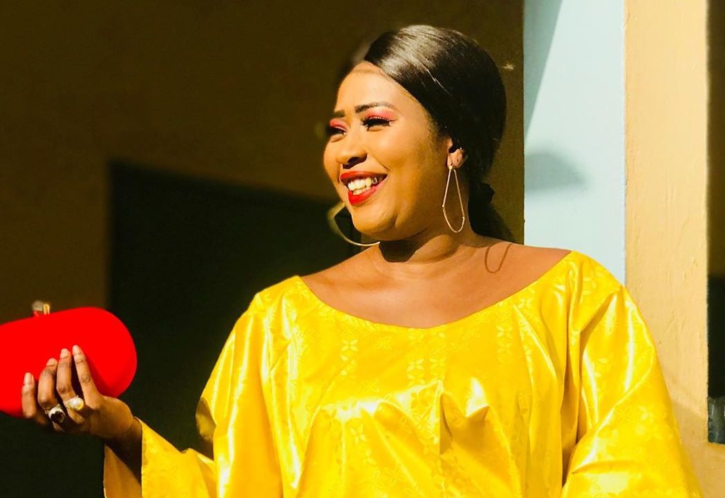 ( 07 Photos ) Admirez le Sagnsé de L’actrice, Ndeye Ndiaye au mariage de Bébé Sy