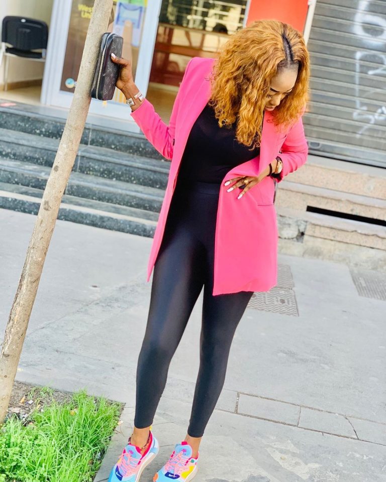 (16 Photos) Casablanca: YA AWA se la coule douce, fait bonne figure