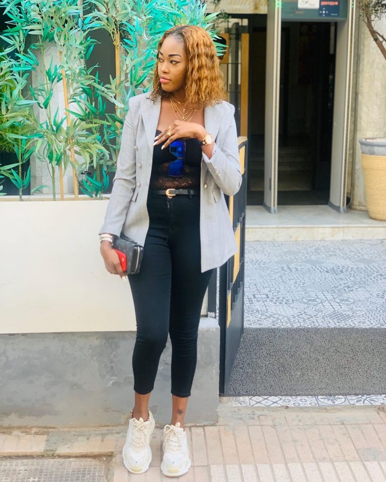 (16 Photos) Casablanca: YA AWA se la coule douce, fait bonne figure