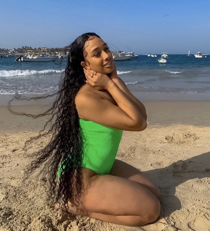 05 Photos – A la découverte de Maitre Stella Cabrita, l’avocate de Pod dans la série