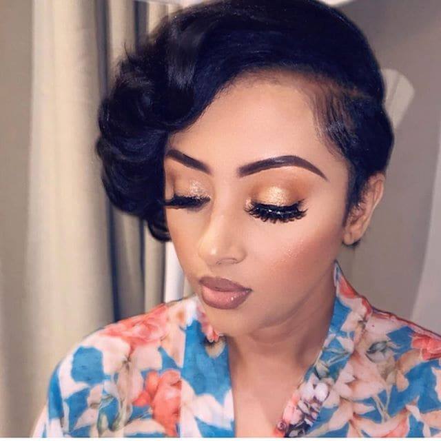 (06 Photos): Sokhna Aïdara, l’épouse de Wally Seck rayonnante en mode make-up