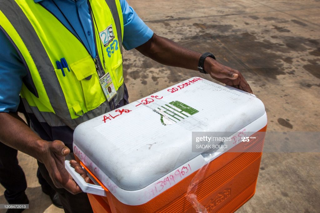 [12 Photos] Coronavirus : Le Sénégal reçoit sa part de l’aide du milliardaire chinois, Jack MA