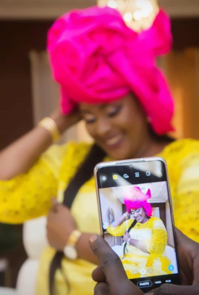 (photos Vidéo): Adja étale encore sa classe…