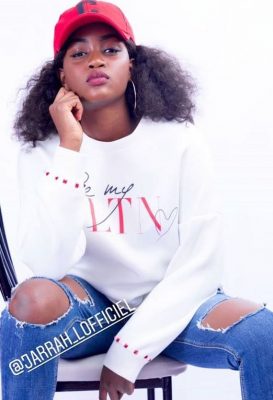 ( 08 Photos ) Diarra Thiès « Sen Ptit Gallé » met en avant ses atouts de femme fatale