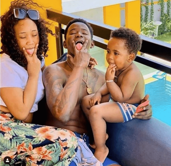 (05 Photos) : l’actrice Alima de la »serie Adja » en toute complicité avec son mari et son fils