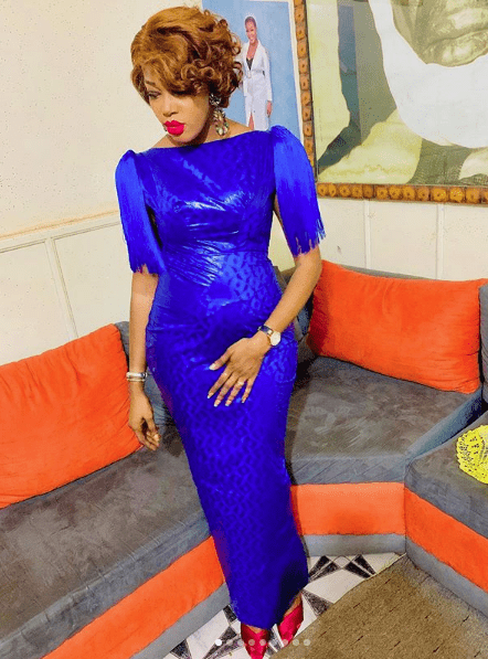 (15 Photos) Ya Awa Rassoul de la Sen Tv perturbe la concurrence avec ses 03 différentes “Sagnsés” à vous couper le souffle