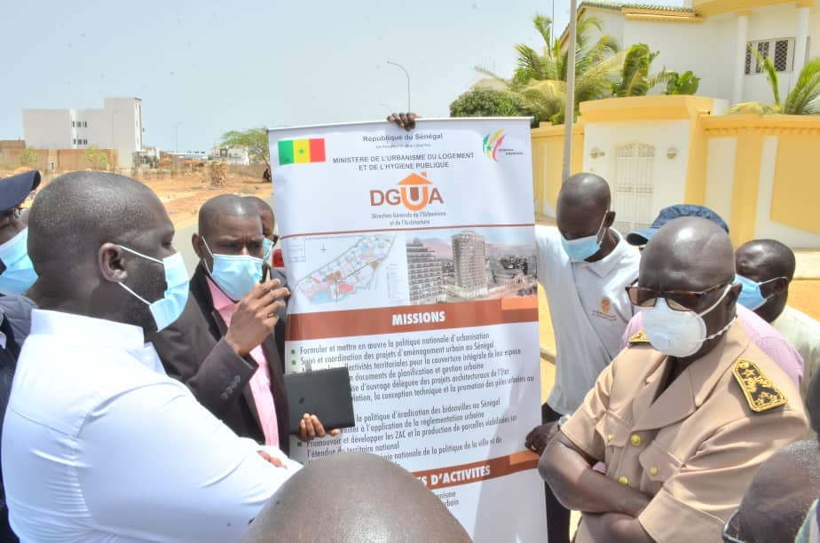 (Photos) Abdou Karim Fofana visite des logements sociaux