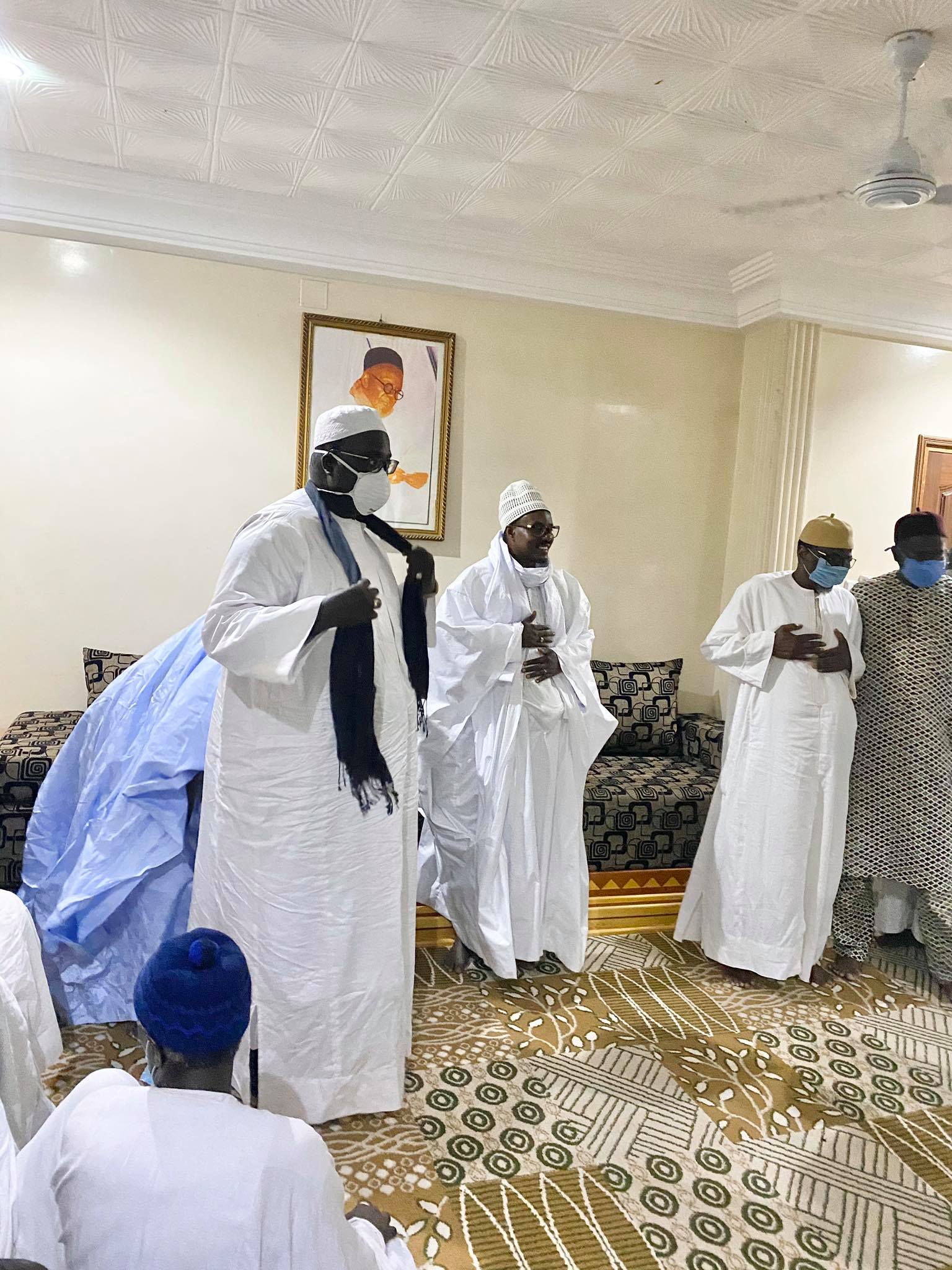 (30 Photos) Serigne Bass Abdou Khadre à Tivaouane pour présenter ses condoléances