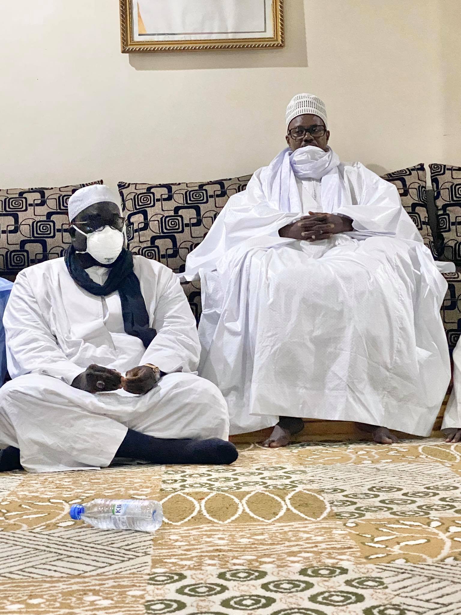 (30 Photos) Serigne Bass Abdou Khadre à Tivaouane pour présenter ses condoléances