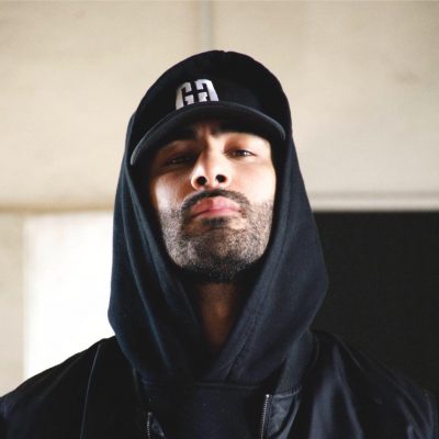 Photos - Habitué à la barbe chic, voici le nouveau look de "La Fouine"