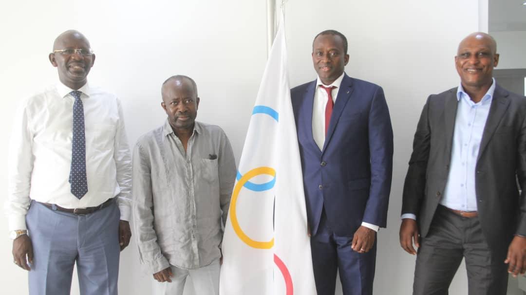 06 Photos: Signature d'un mémorandum de partenariat entre la SONAPAD et Comité National d'Organisation des Jeux olympiques de la Jeunesse (Dakar 2022)