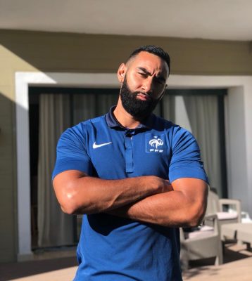 Photos - Habitué à la barbe chic, voici le nouveau look de "La Fouine"