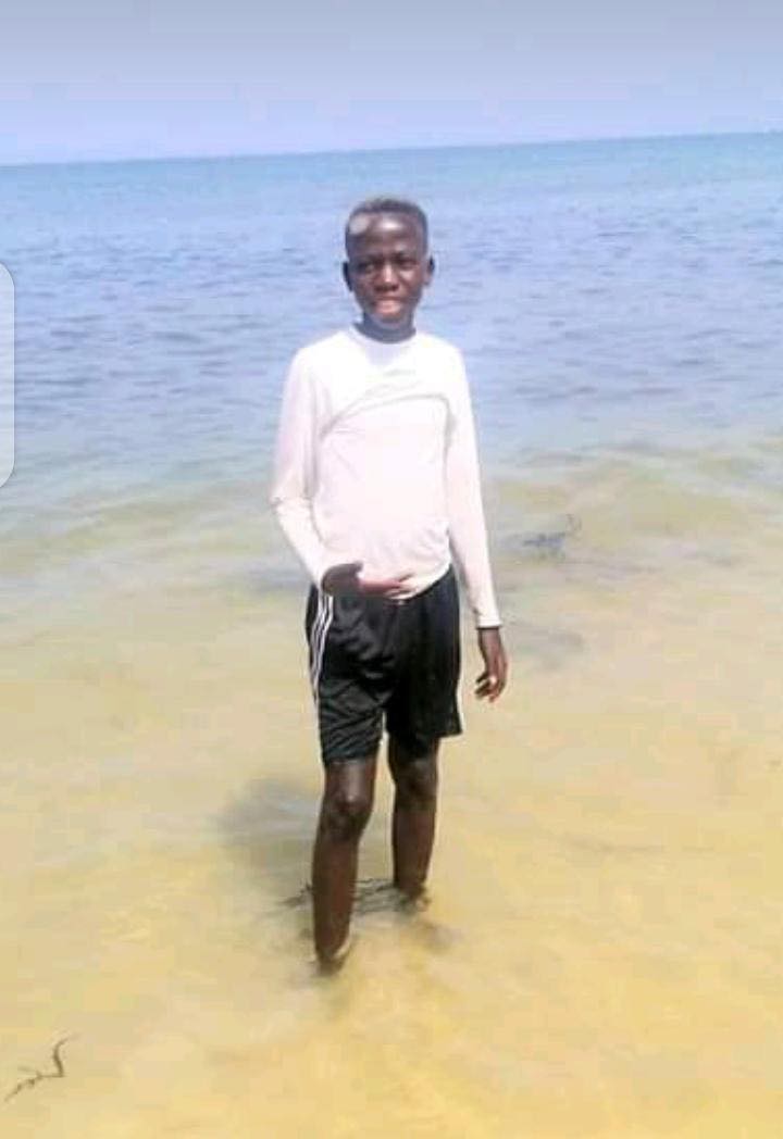 (07 Photos) : Voici Ousseynou Niang l’un des enfants noyés à la plage de Malibou