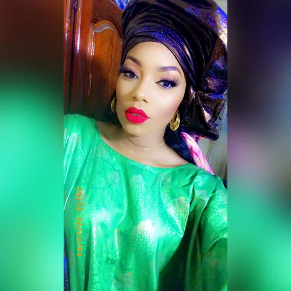 (07 Photos) - Voici la charmante Ya Daba, la nouvelle animatrice de la TMS