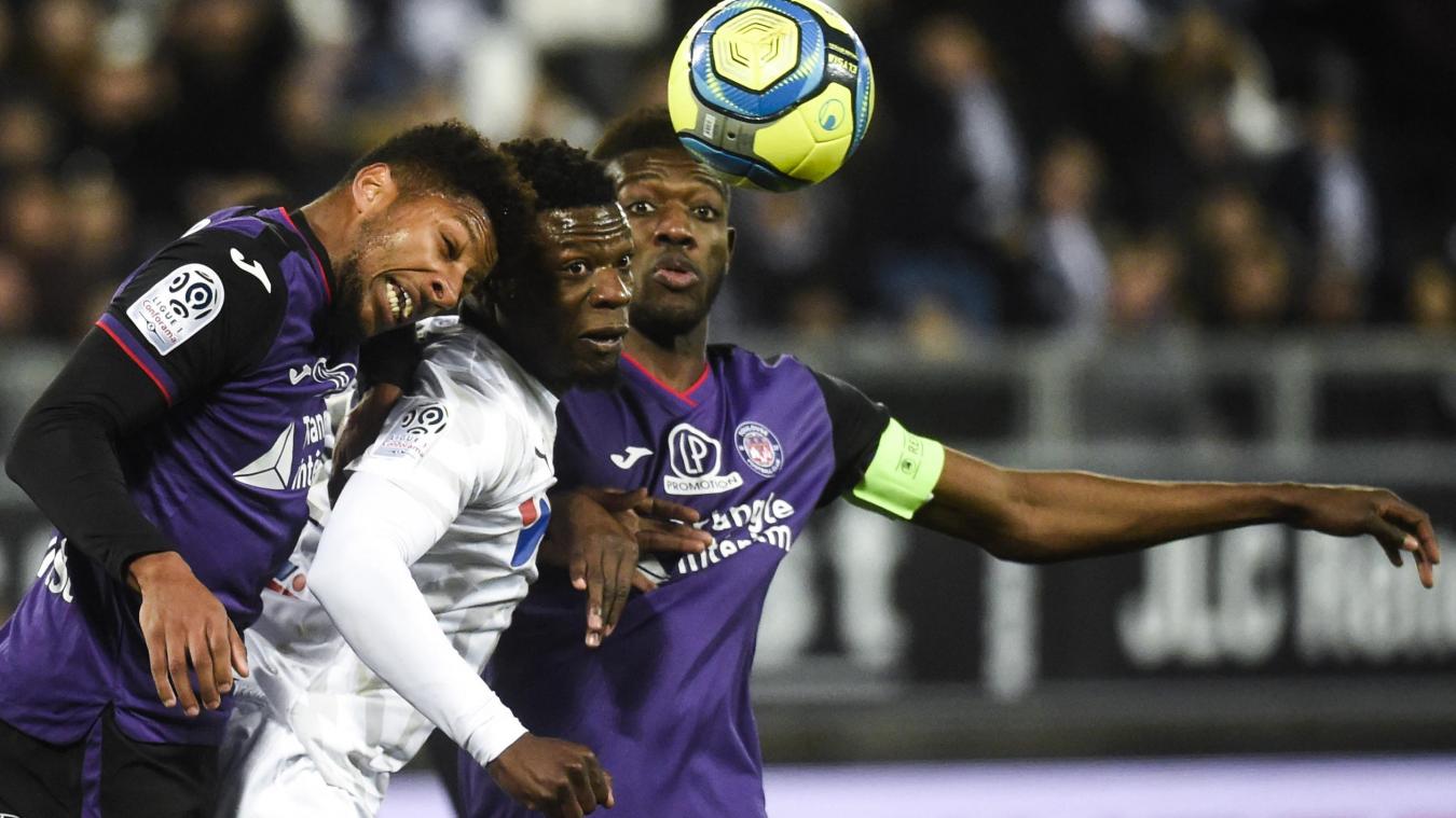 Ligue 1 françaises : La relégation d’Amiens et Toulouse en annulée