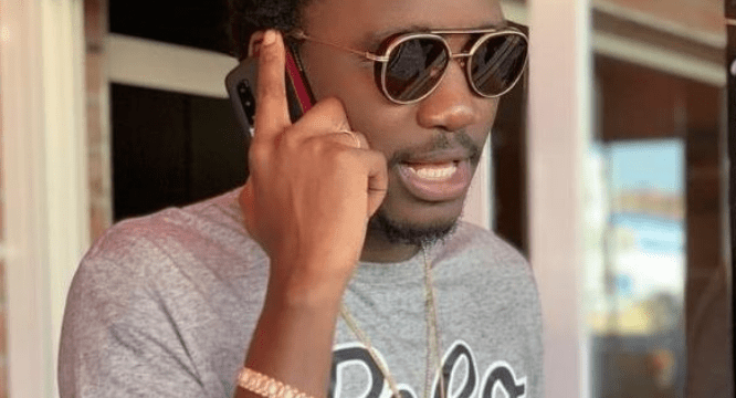 De 2009 à 2020 : Les 20 clichés les plus marquants de Wally Seck !