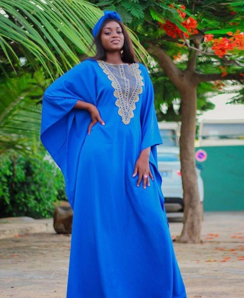 (13 Photos) Diarra Thiès en mode typiquement traditionnelle…