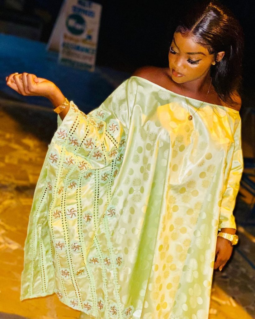 (13 Photos) Diarra Thiès en mode typiquement traditionnelle…