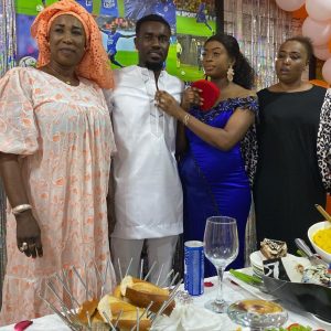 ( 12 Photos ) Pape Ndiaye Souaré se la coule douce avec sa famille à Dakar