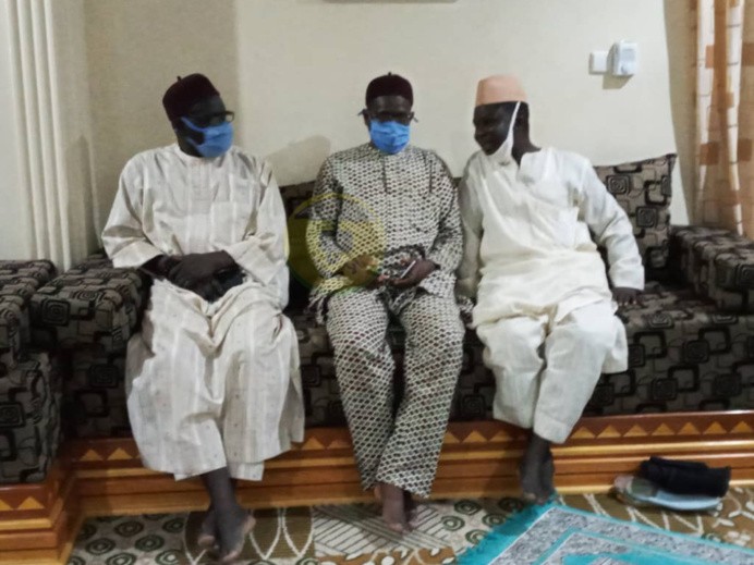 (30 Photos) Serigne Bass Abdou Khadre à Tivaouane pour présenter ses condoléances