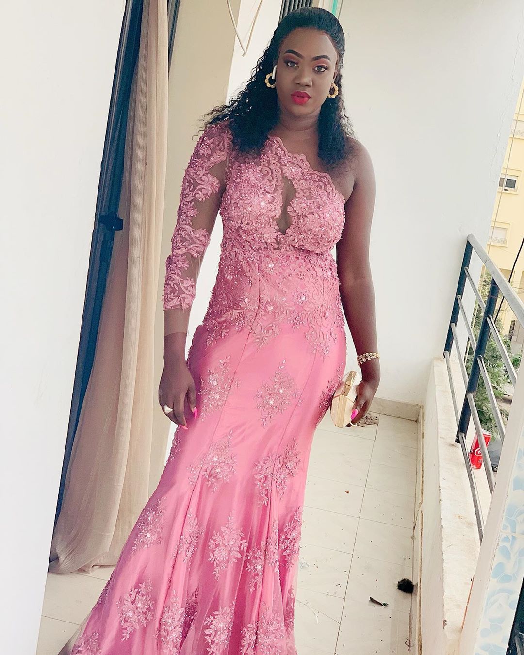 (13 Photos) Admirez le Sagnsé de l’actrice Sonia Dia et L’animatrice Sophia Thiam au mariage de Ndeye Soxna Sonko