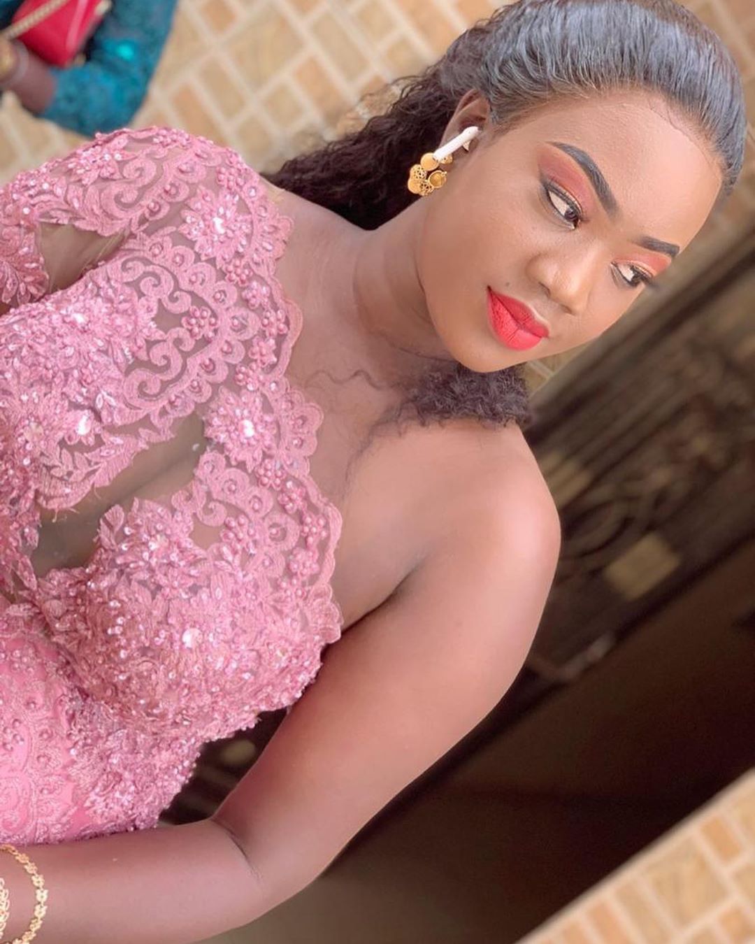 (13 Photos) Admirez le Sagnsé de l’actrice Sonia Dia et L’animatrice Sophia Thiam au mariage de Ndeye Soxna Sonko