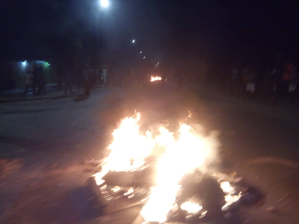 Levée du couvre-feu à Ziguinchor : les jeunes en furie affrontent les forces de l'ordre