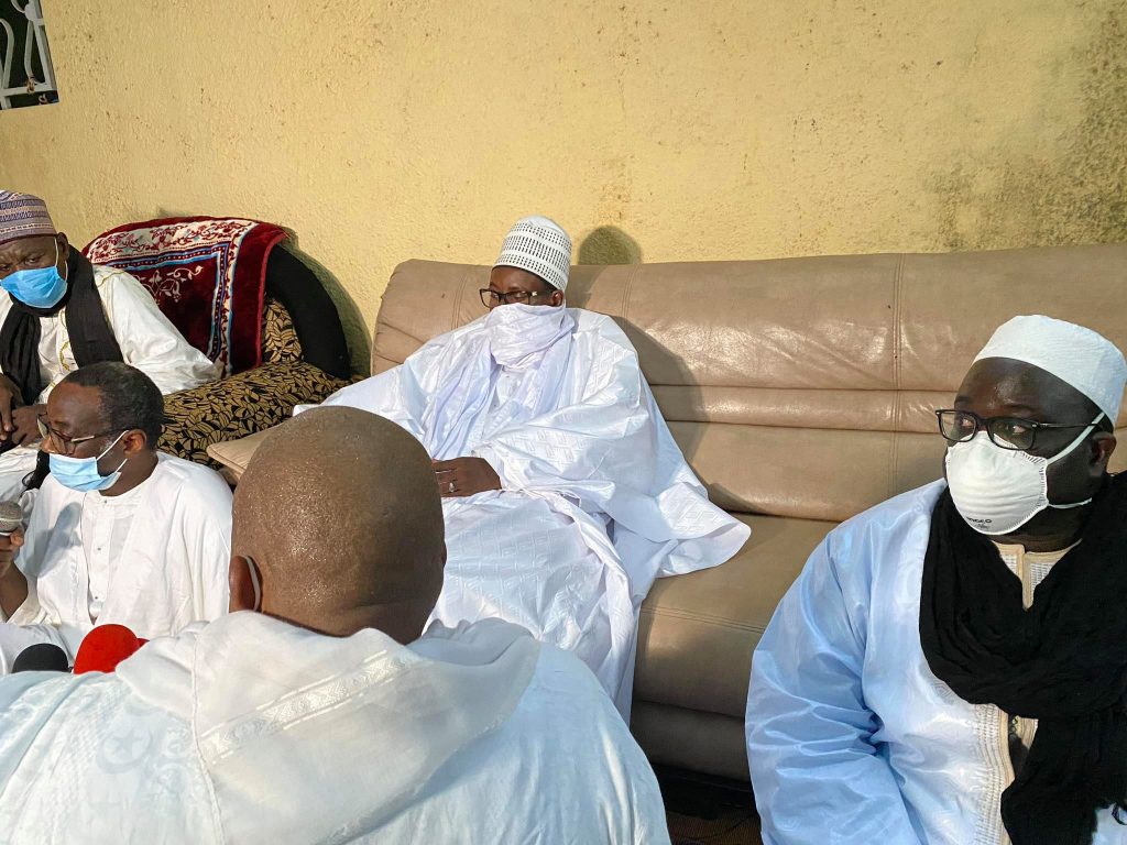 (10 Photos) Thiénaba Seck: Serigne Bass Abdou Khadre a présenté les condoléances de Touba