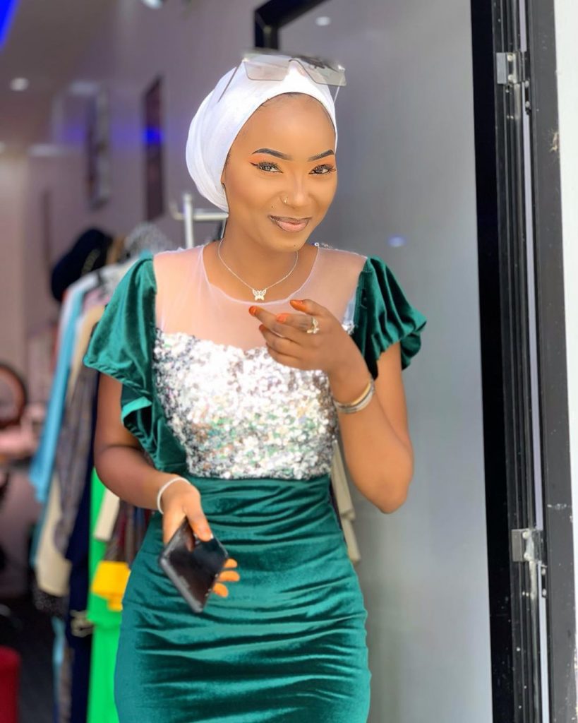 Vidéo - Fah Aïdara aux autres Tiktokeuses "Guéné sa Yaram Takhoul ame buzz"