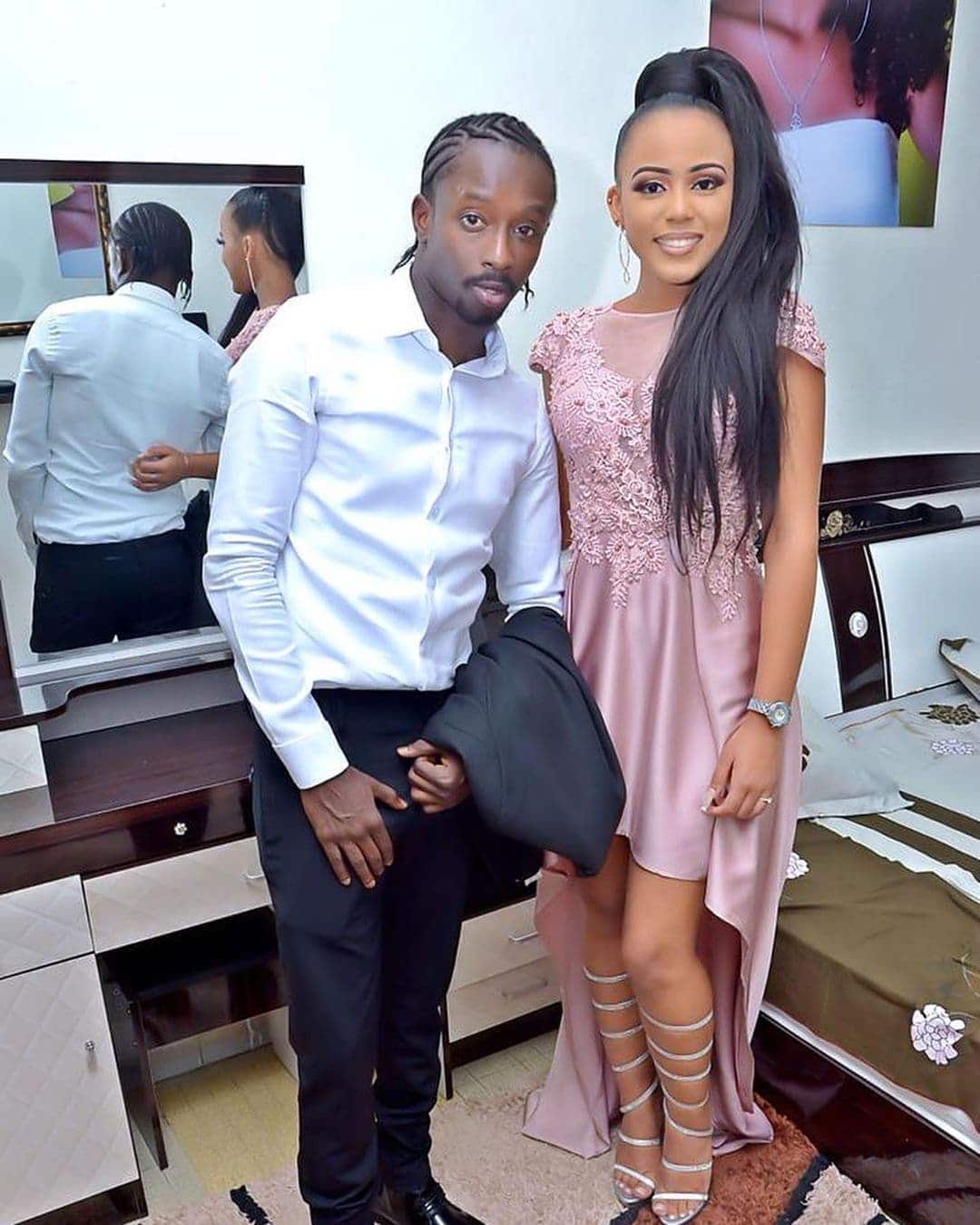 (10) Photos : Après Pi, Ji montre enfin sa superbe fiancée