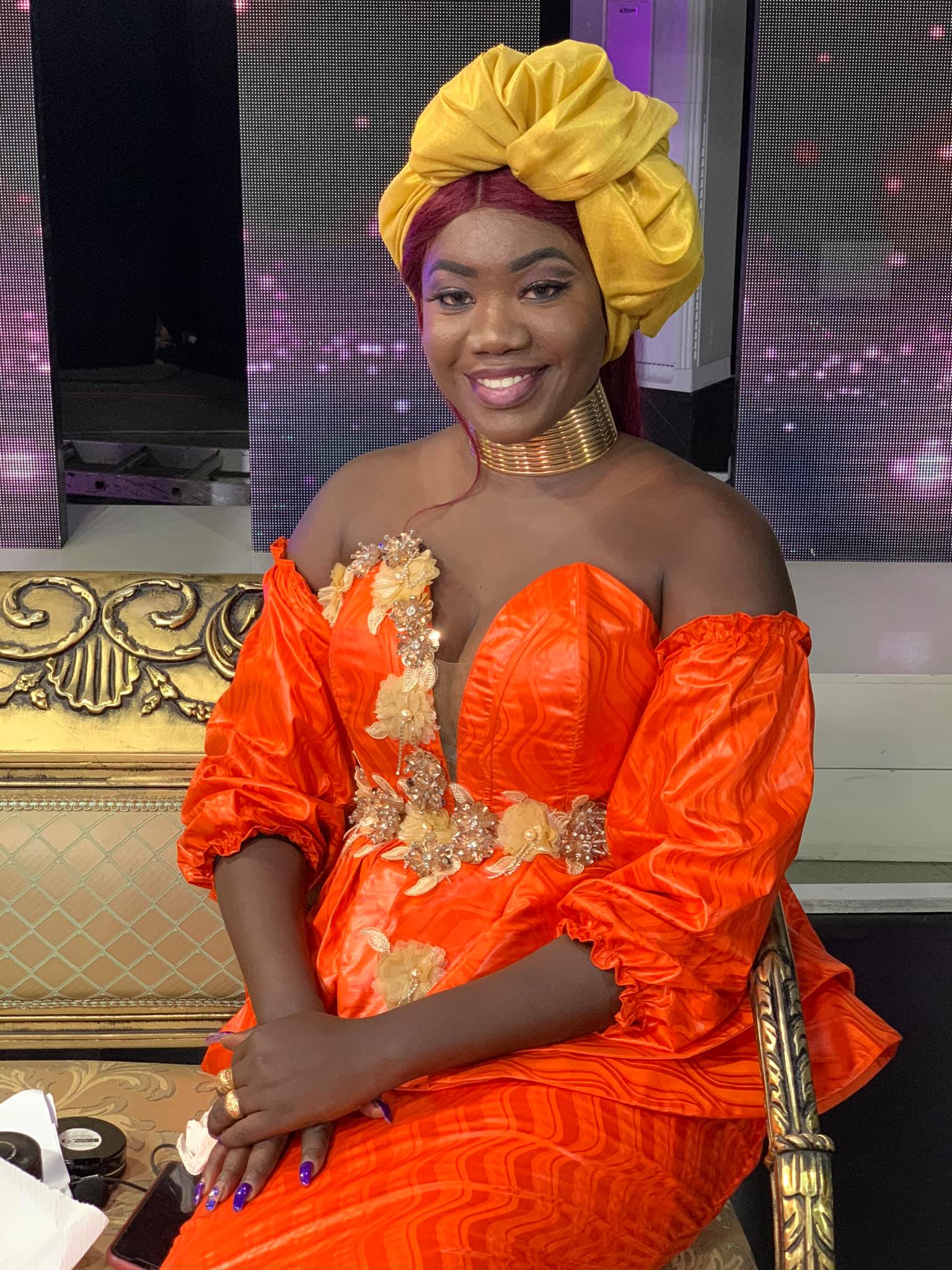 (14) Photos : Les coulisses du prochain numéro de l’émission “Vous et Nous” avec Ndeye Ndack et sa team